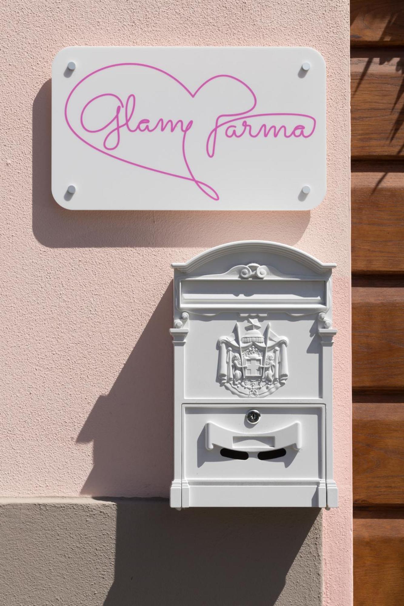 Glam Parma Ξενοδοχείο Εξωτερικό φωτογραφία