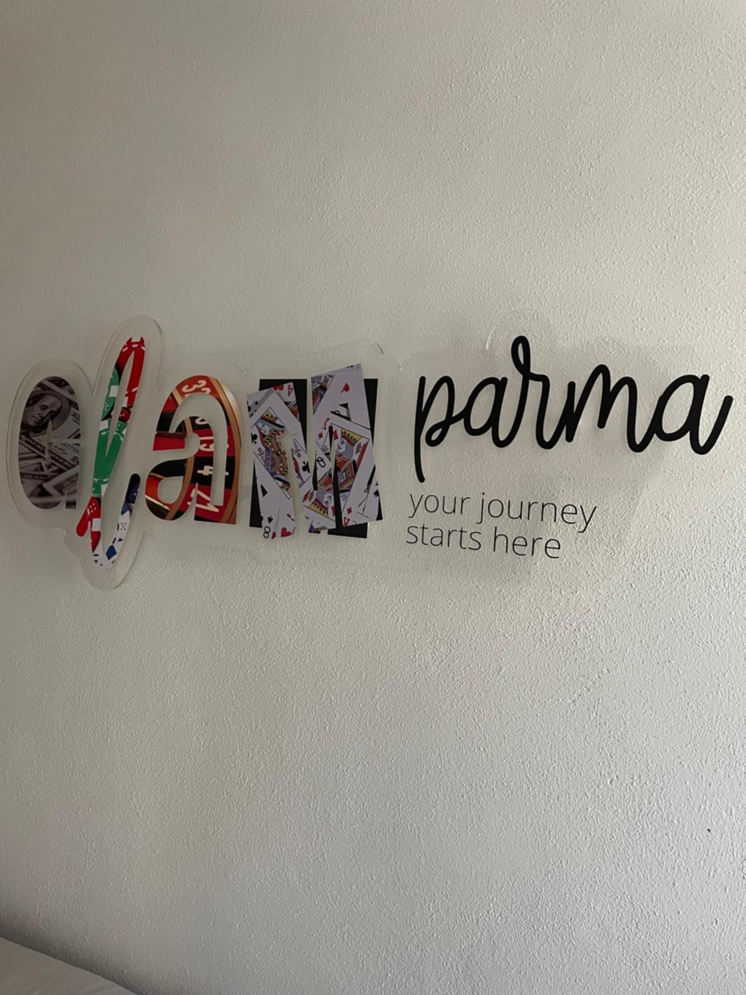 Glam Parma Ξενοδοχείο Εξωτερικό φωτογραφία